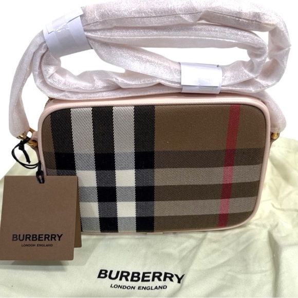 Burberry Handbags - Burberry Small Camera Bag in Pale Pink Cameo Classic Crossbody Bag NWT
